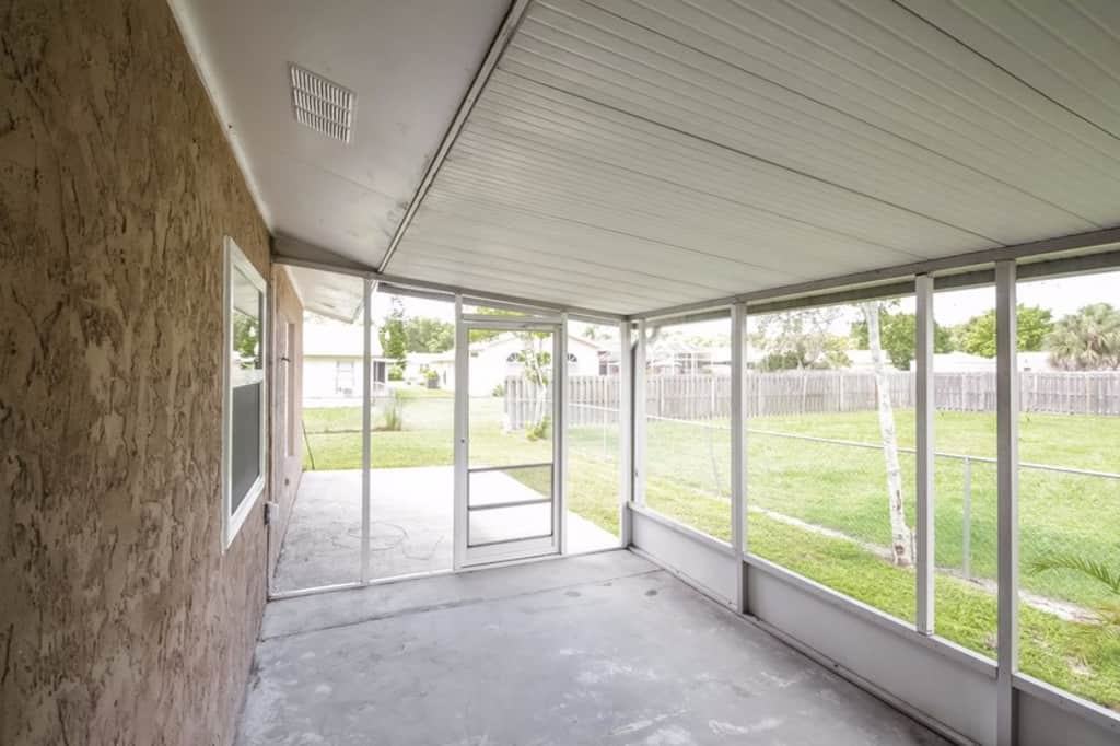 7120 Pennsylvania Ave - Photo 3 of 6