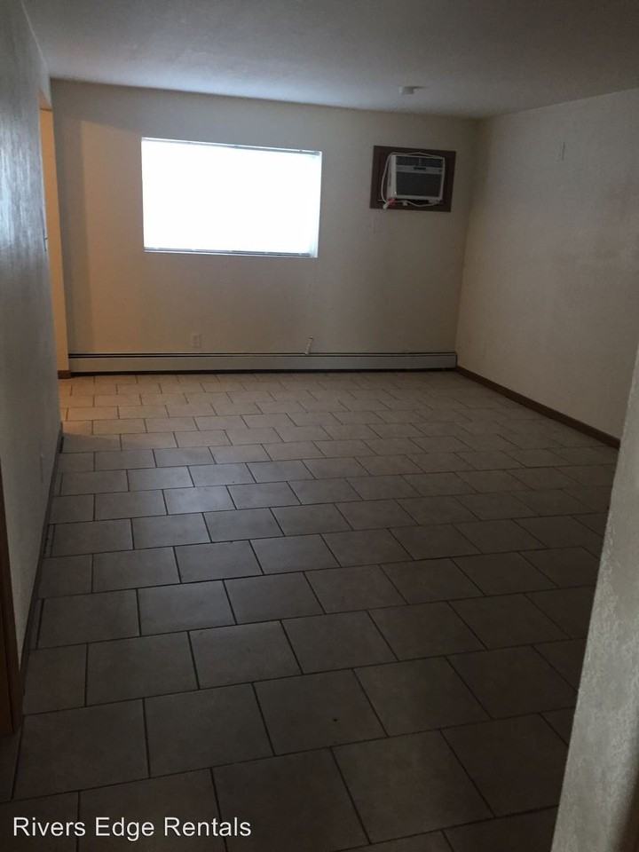 315 S. Elm St. 1 - 12 - Photo 3 of 7