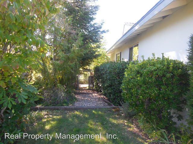 640 Oleta Dr - Photo 3 of 22