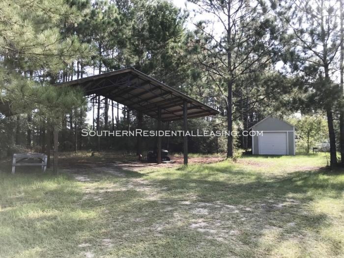 4700 Thoroughbred Dr - Photo 3 of 18