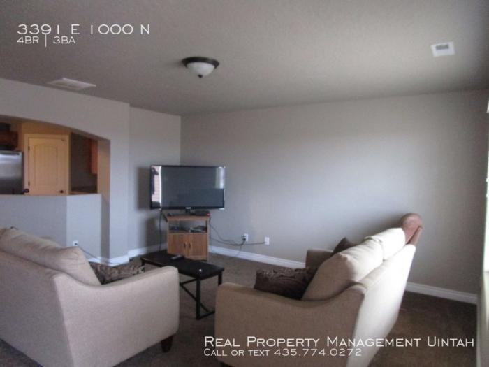 3391 E 1000 N - Photo 3 of 13