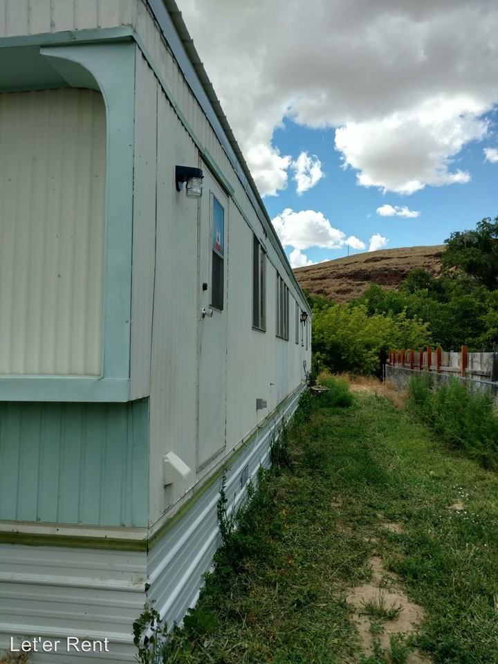 595A A Sw Birch Place - Photo 2 of 11