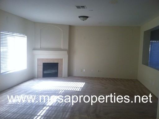 13574 Desert Palm Ln - Photo 3 of 11