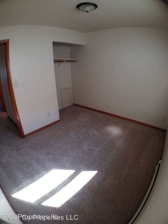 921 19th Street South - Photo 2 of 7