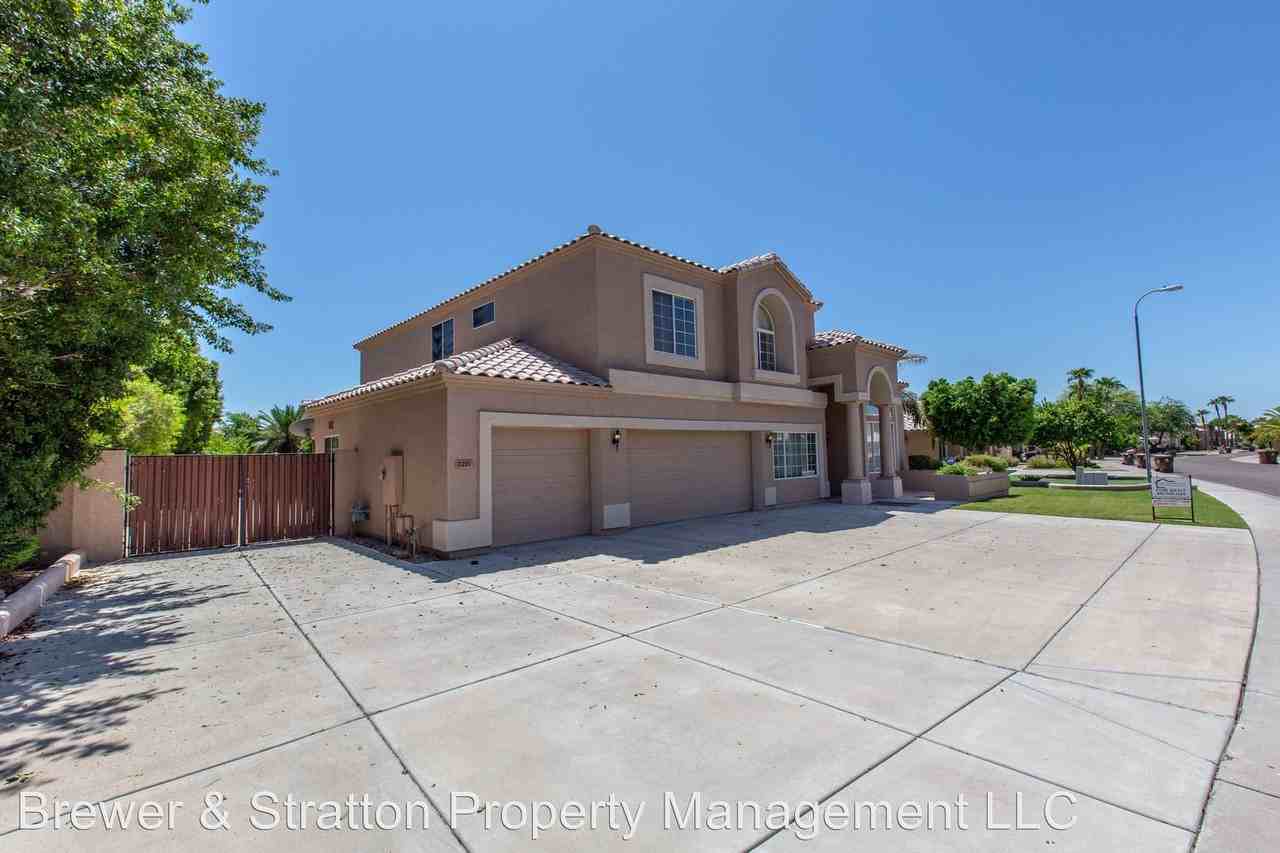 7211 W Pershing Ave - Photo 2 of 50