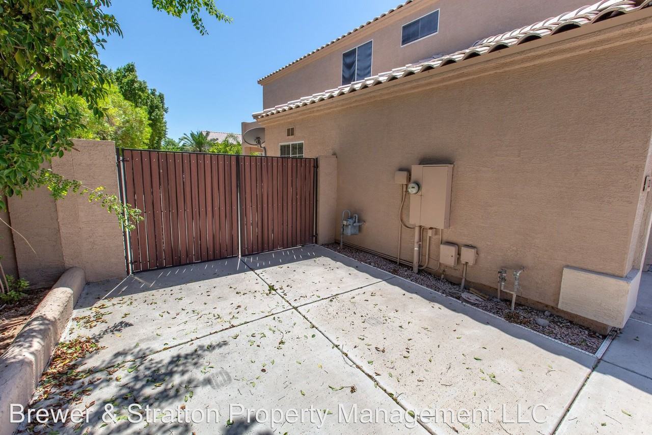 7211 W Pershing Ave - Photo 3 of 50