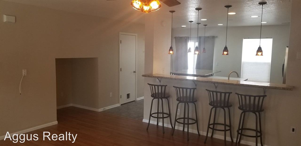 11837 W Tufts Pl - Photo 3 of 15