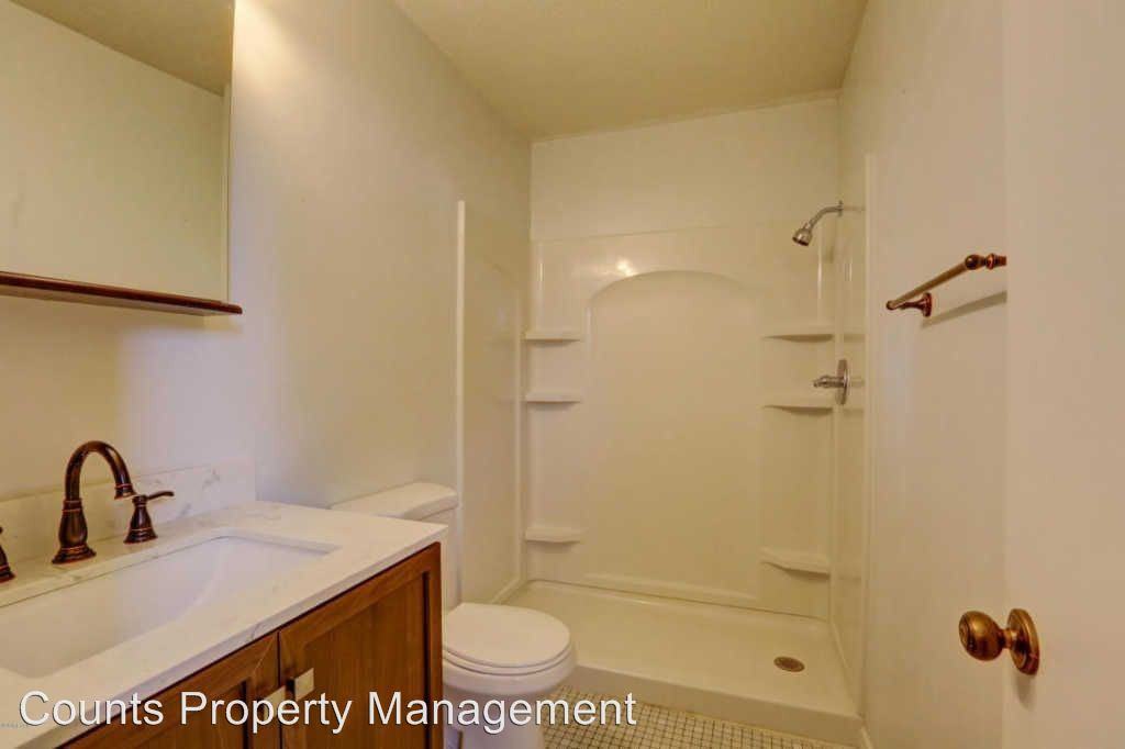 1807 Minnesota Ave - Photo 3 of 16