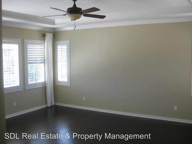 31917 Wildwood Court - Photo 3 of 12