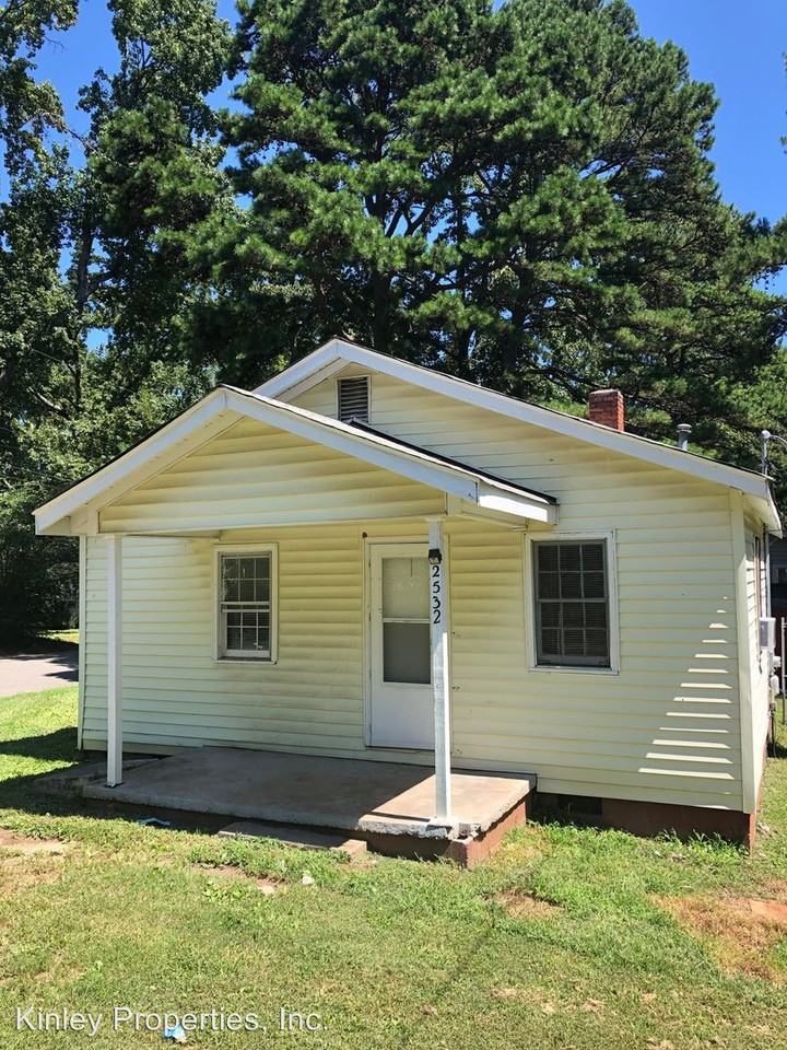 2532 Hemphill St - Photo 3 of 3