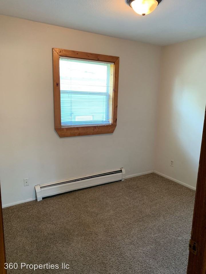 917 19th Street South - Photo 3 of 13