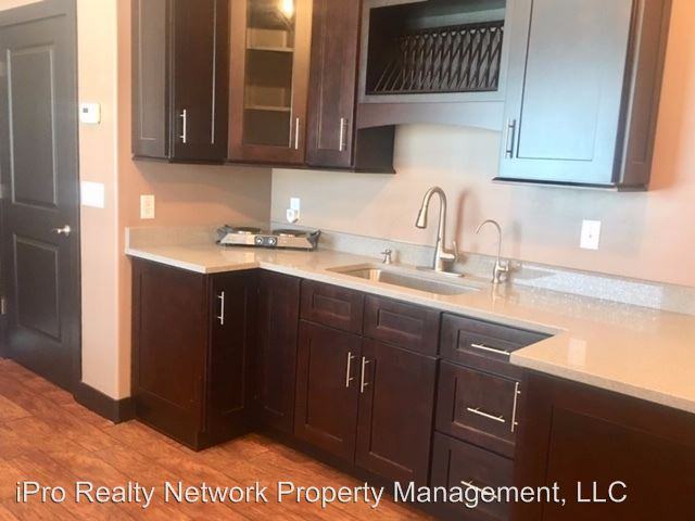 39 E. Summer Place - Photo 2 of 20