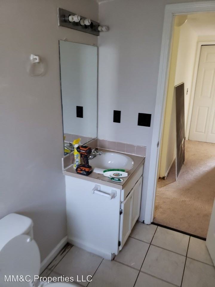 719 Matty Ave - Photo 3 of 10