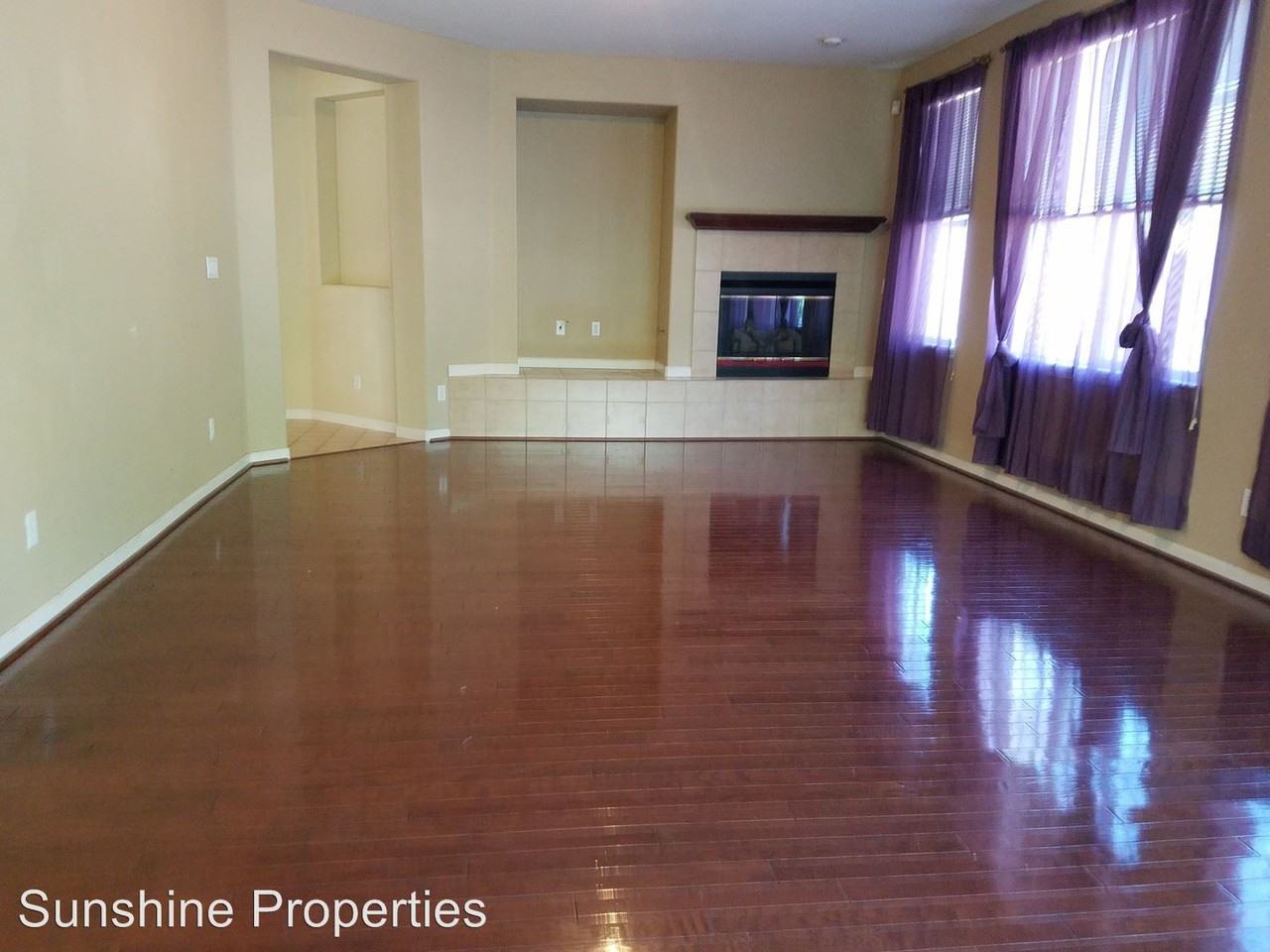1816 Landmark Dr. - Photo 3 of 12