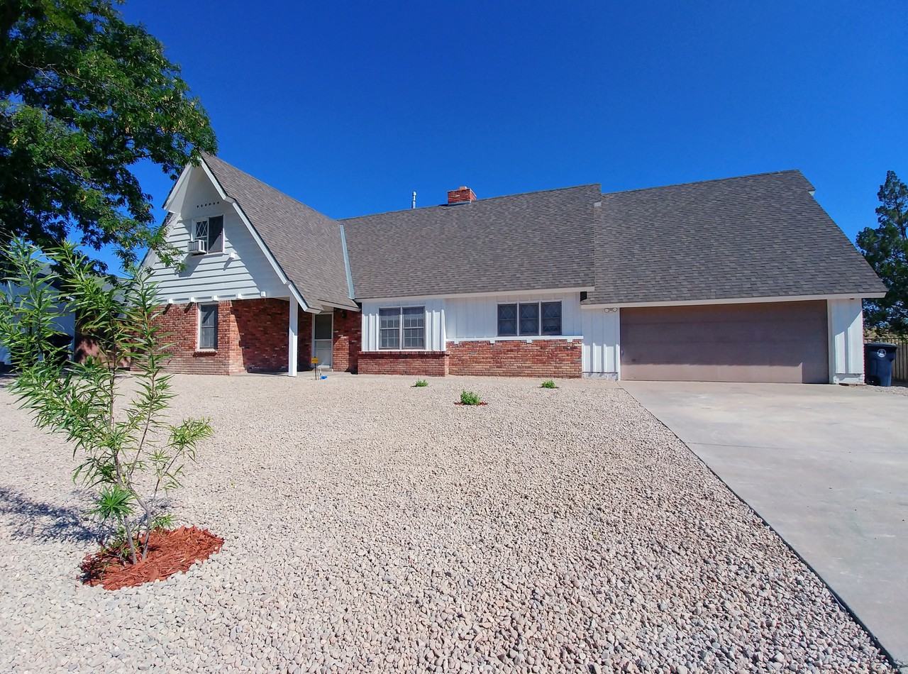 2609 Cutler Ave Ne - Photo 2 of 39