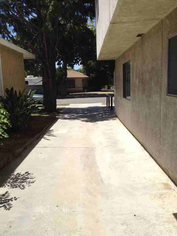 1580 Park Ave - Photo 3 of 4