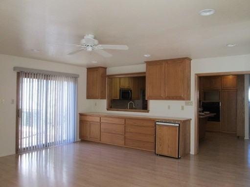 3608 Holiday Court NE - Photo 3 of 12