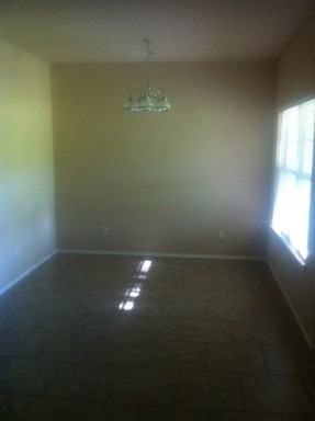 1336 Clinic St - Photo 3 of 8