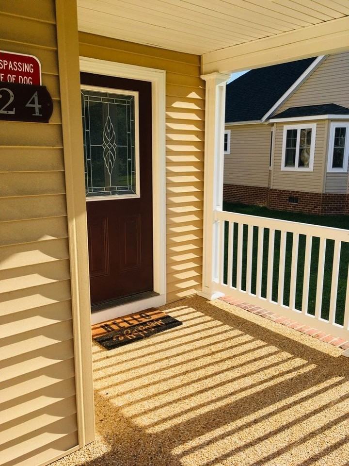 824 W Queen Street - Photo 2 of 23