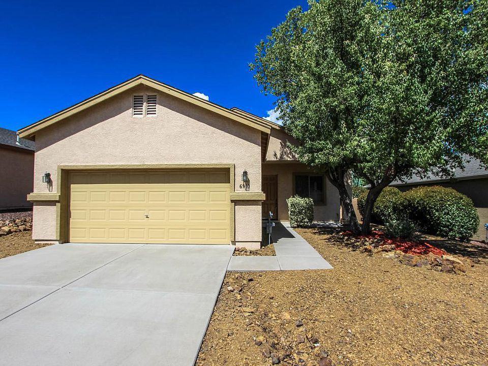 6910 E Yellowglen Dr