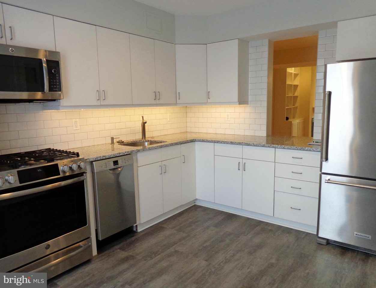 36 Olmsted Green Court - Photo 3 of 23