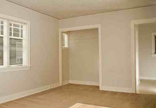 4612 Sw Monroe St - Photo 2 of 8