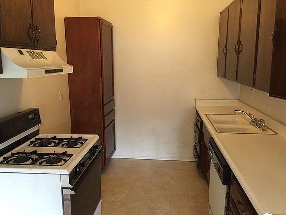 2222 Pinon Springs Cir - Photo 2 of 14