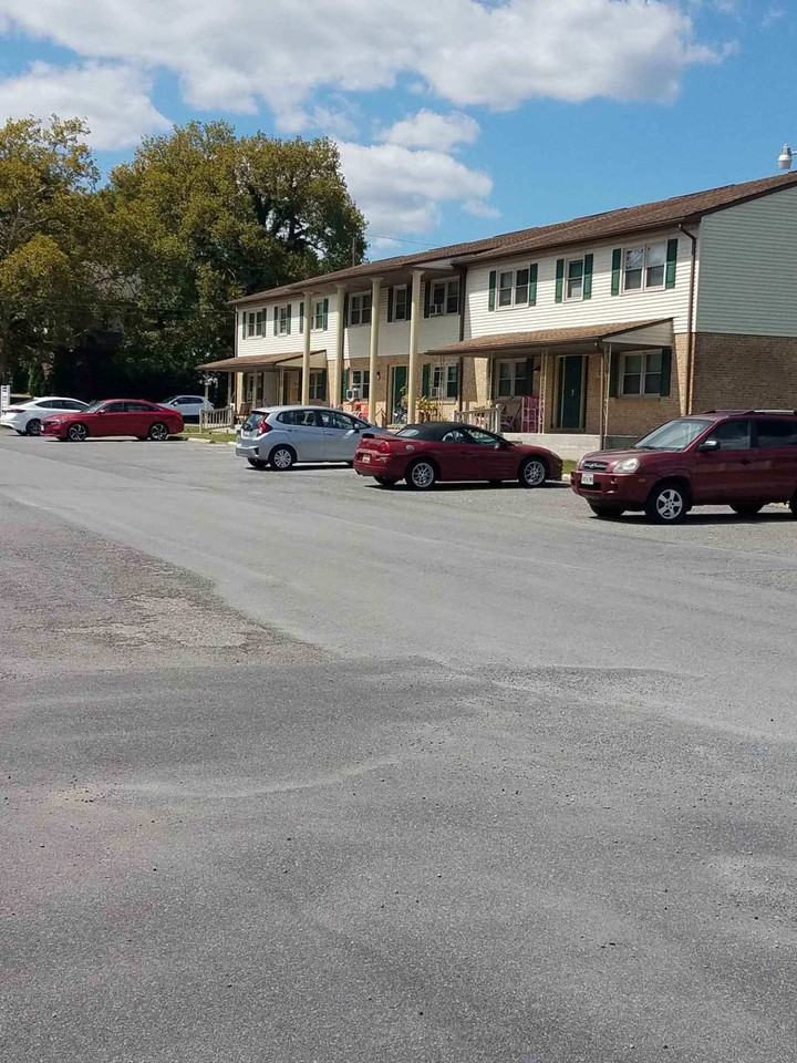 St. Clair Terrace - Photo 3 of 7