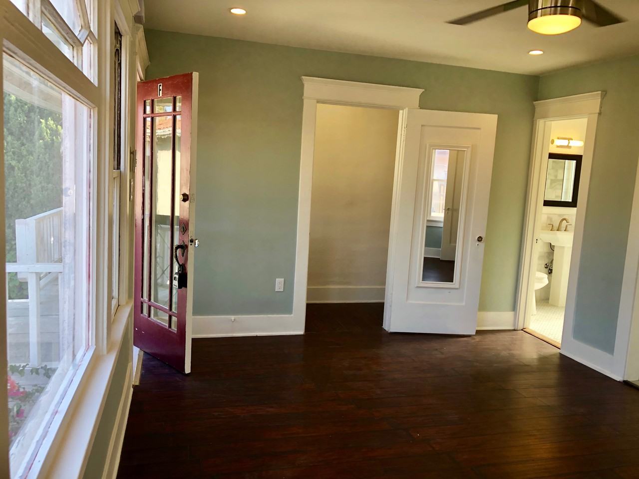 211 Mira Mar Avenue #F - Photo 3 of 20