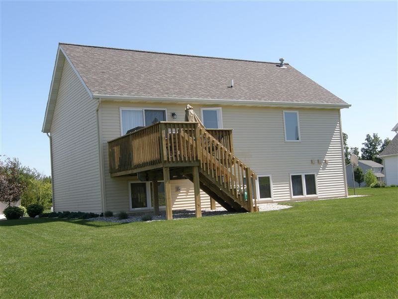 7109 Shady Knoll Drive Se - Photo 3 of 8
