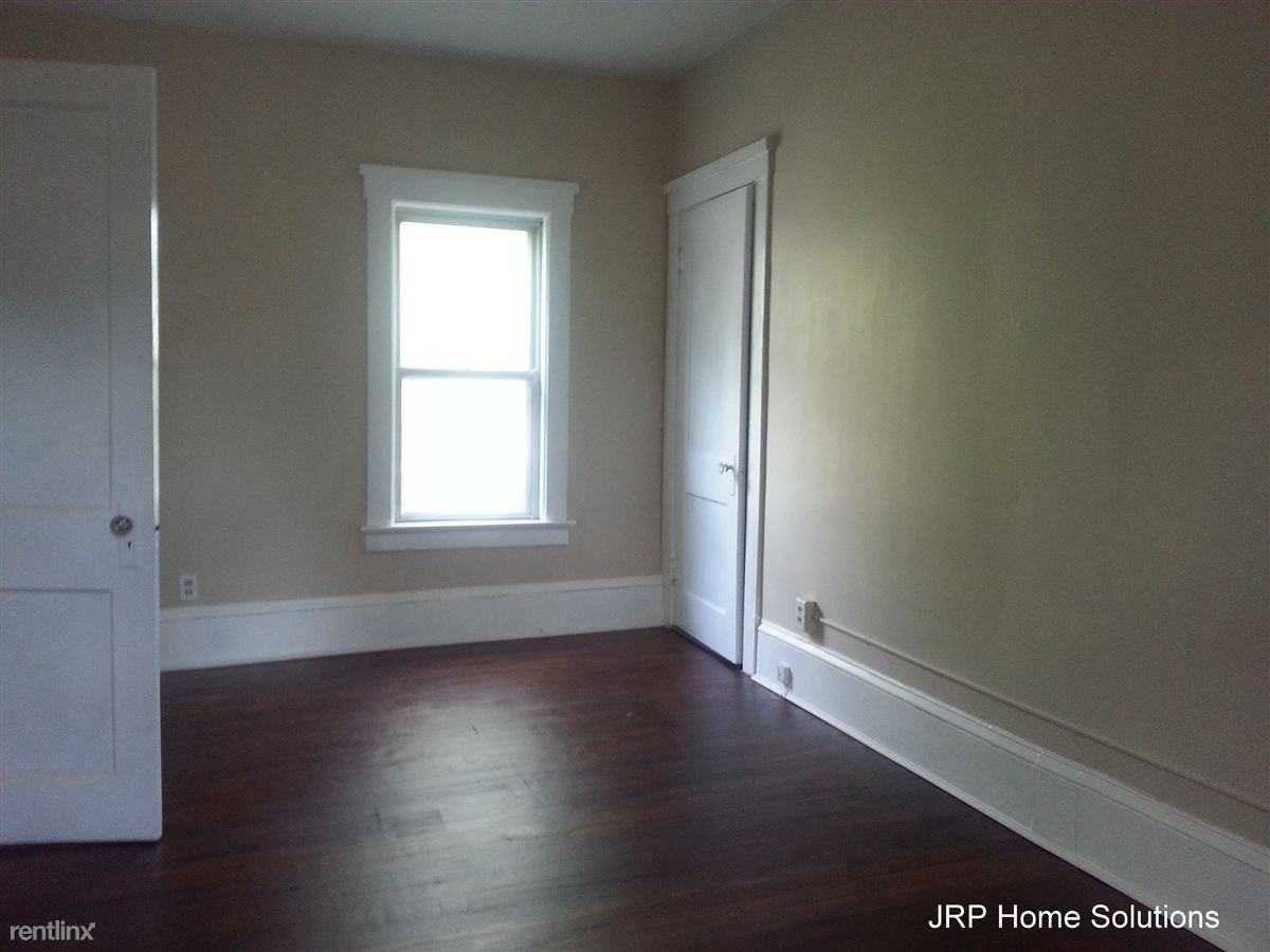 411 S West Ave - Photo 2 of 17