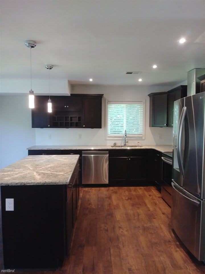 River Bend Condo's Apartments 721 Keenway Cir, Kalamazoo, MI 49001