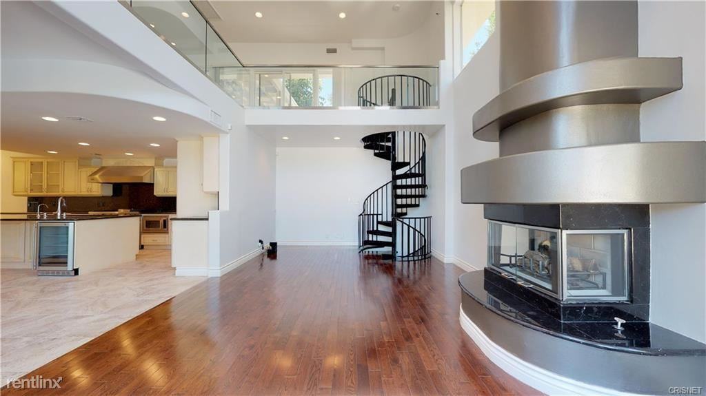 22500 N Summit Ridge Cir - Photo 2 of 12