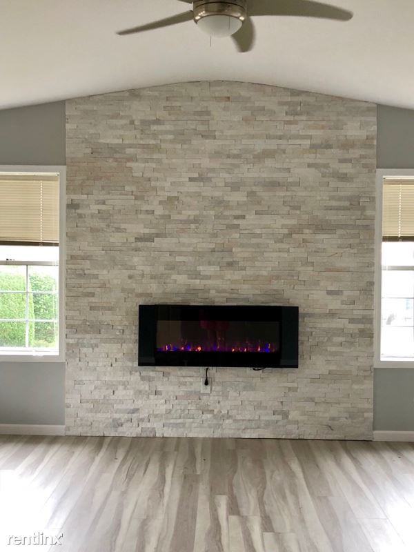 318 Wagonwheel Circle - Photo 2 of 26