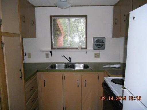 886 Cranberry Rd - Photo 3 of 11