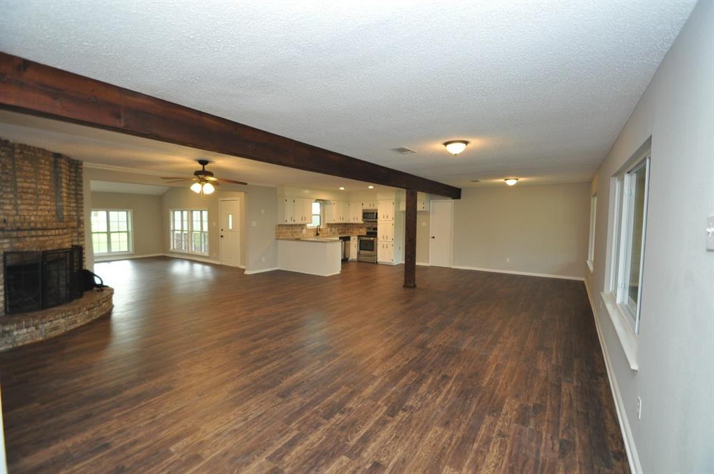 102 W County Road 136 - Photo 3 of 31