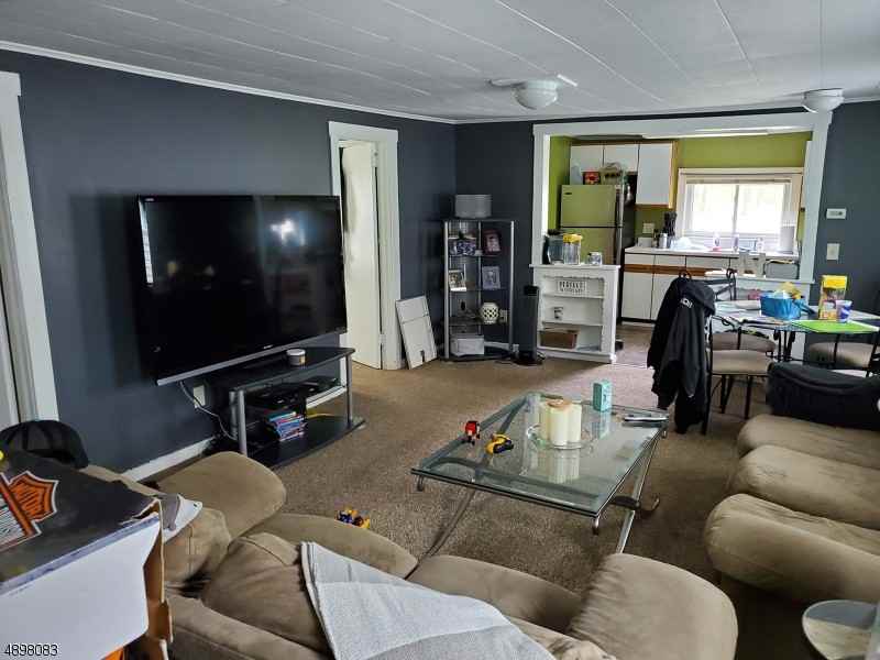 21 Diamond Dr - Photo 3 of 8