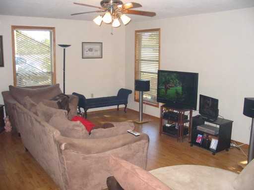 15329 Goshen Tuttle Rd - Photo 2 of 5