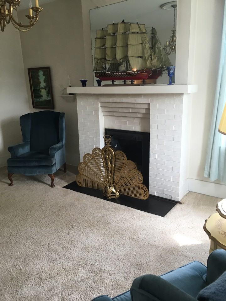 217 Center St - Photo 3 of 15