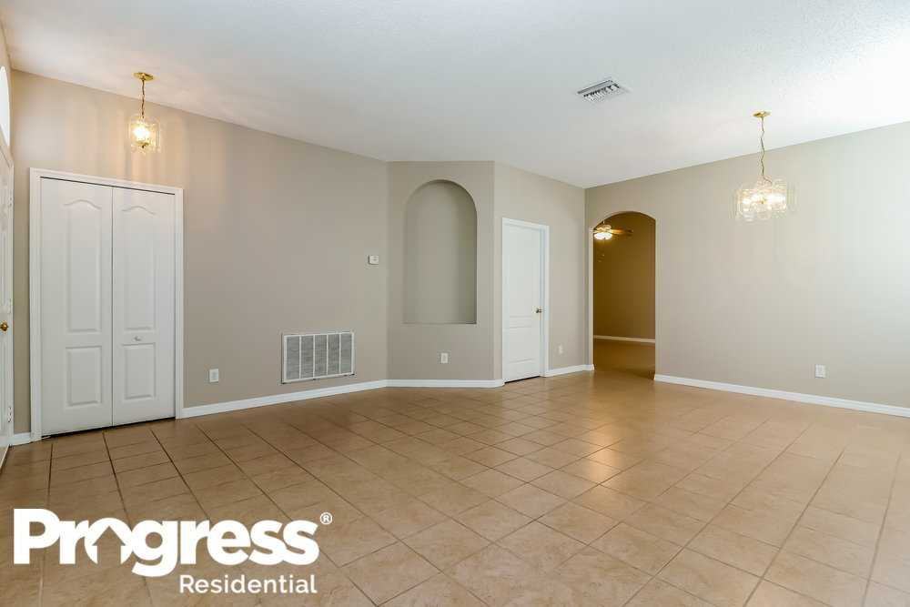 1752 Loch Haven Ct - Photo 3 of 20