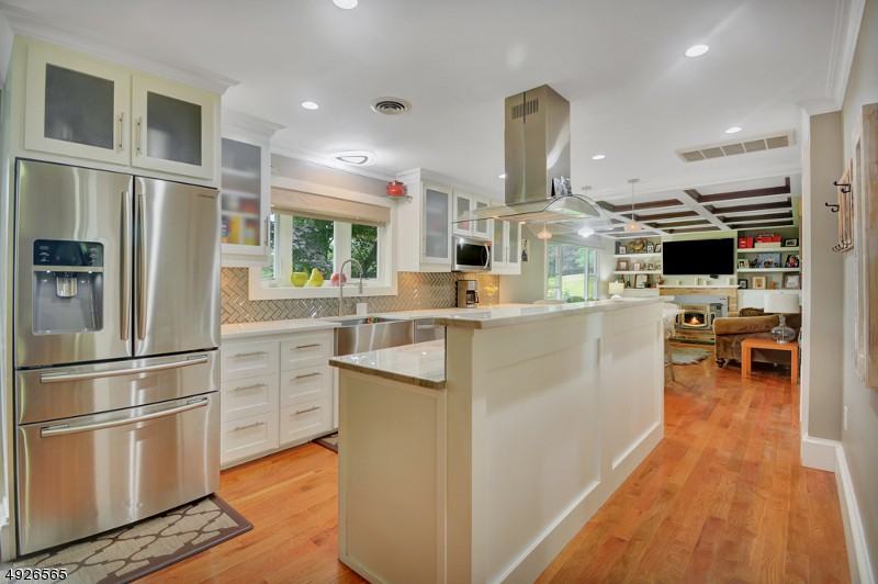 19 Dogwood Dr - Photo 2 of 25