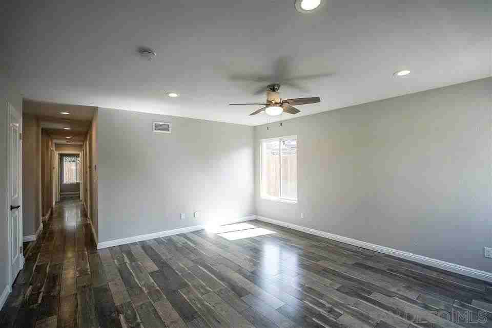 217 Glen Vista St. - Photo 3 of 10