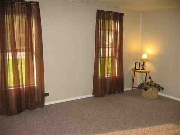 40 Pine St #2 - Photo 2 of 5