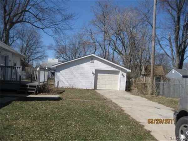 15345 Aubrey - Photo 2 of 4