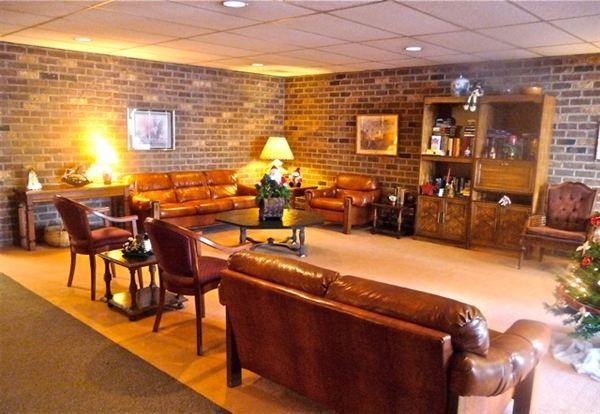 Walnut Hill Condominiums - Photo 3 of 4