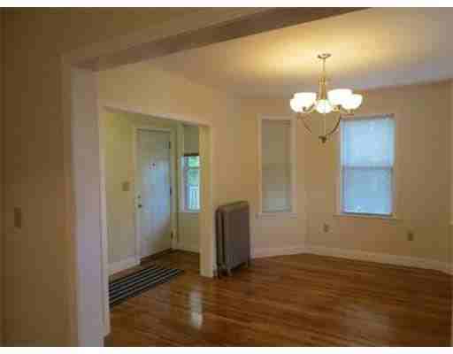 76 Dudley St - Photo 3 of 4