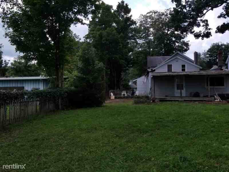 16 Center Street - Photo 3 of 19