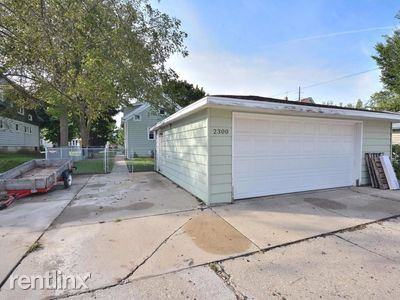 2300A 2300a East Eden Place Upper - Photo 3 of 6