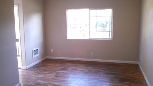 402 E Heintz St #402 - Photo 3 of 11