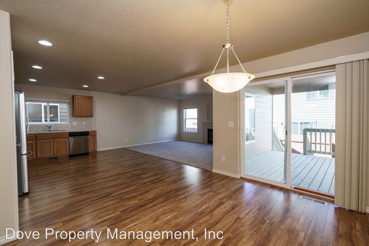 3900 Nw 121st Street - Photo 2 of 20